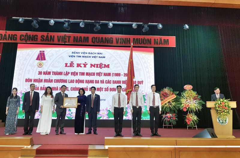Phó Chủ tịch nước Đặng Thị Ngọc Thịnh dự lễ kỷ niệm 30 năm Viện Tim mạch Việt Nam