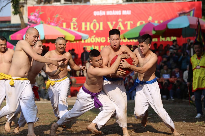 soi noi quyet liet le hoi vat cau lang thuy linh