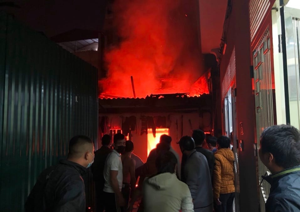 Phát hiện thêm thi thể thứ 3 trong vụ nổ bình gas ở phường Định Công