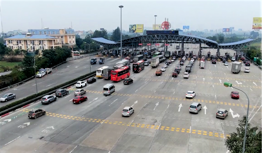 Chuyển đổi tài khoản thu phí không dừng trước 1/10: Các phương tiện phải làm thế nào?