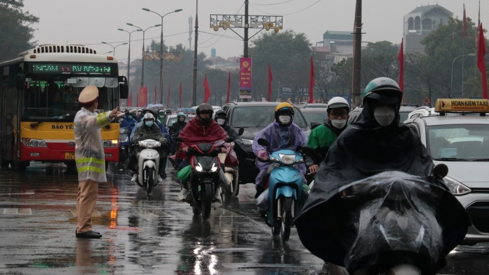 Thời tiết mới nhất: Gió mùa Đông Bắc tràn về, Bắc Bộ trời chuyển lạnh, có nơi dưới 15 độ C