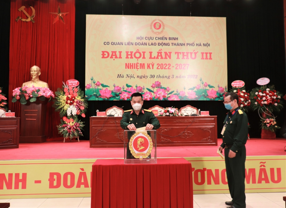 Hội Cựu chiến binh Cơ quan LĐLĐ thành phố Hà Nội giữ vững và phát huy bản chất truyền thống “Bộ đội Cụ Hồ”