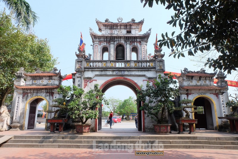 den tranh co kinh huyen thoai theo tin nguong dan gian