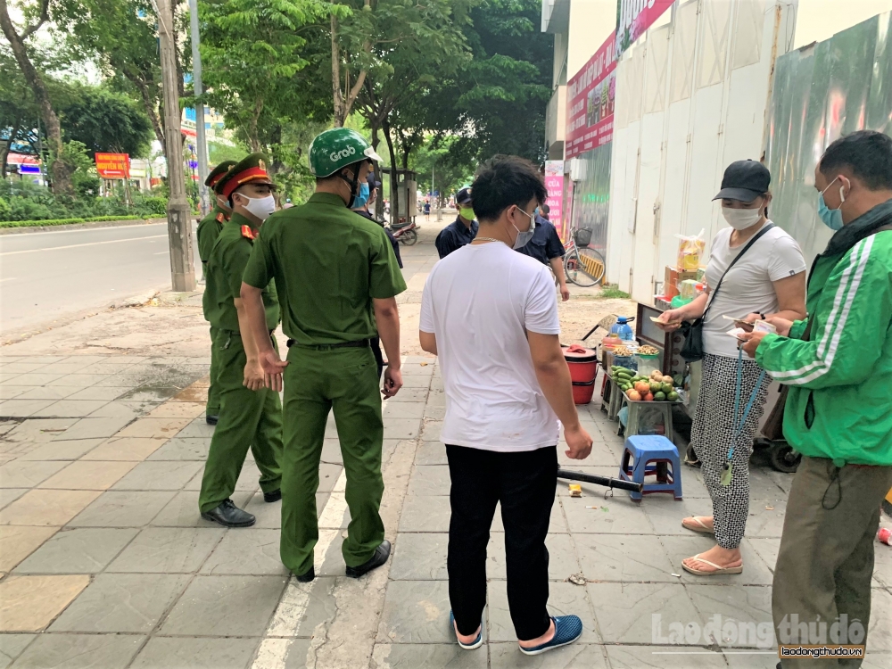 Hà Nội: Nhiều địa phương đồng loạt ra quân thực hiện Công điện 06 của Thành phố