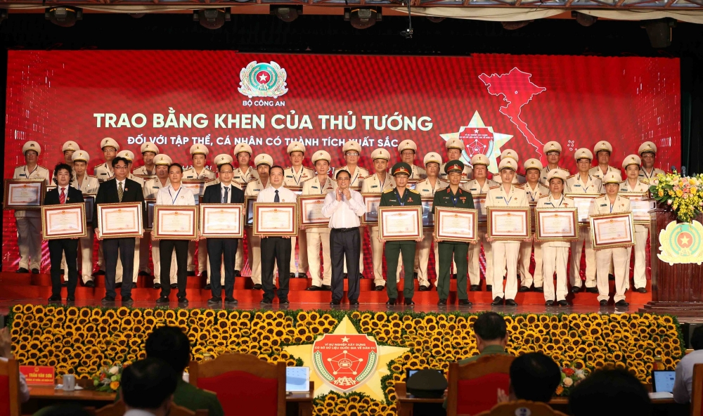 Công an thành phố Hà Nội vinh dự nhận Bằng khen của Thủ tướng Chính phủ