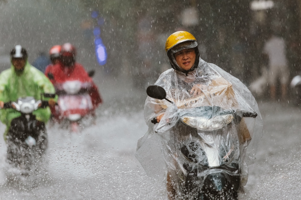 Hà Nội: Nhiều cơ quan chủ động ứng phó bão Talim