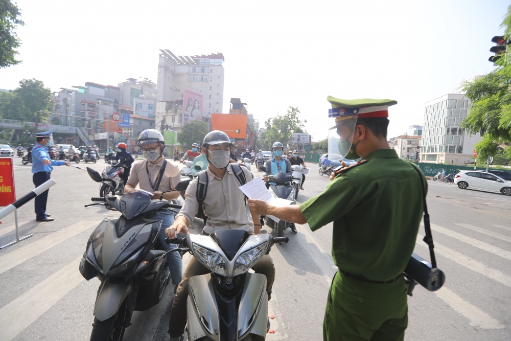 Hà Nội:  Xử phạt gần 5 tỷ đồng các vi phạm phòng, chống Covid-19 trong 5 ngày giãn cách xã hội đầu tiên