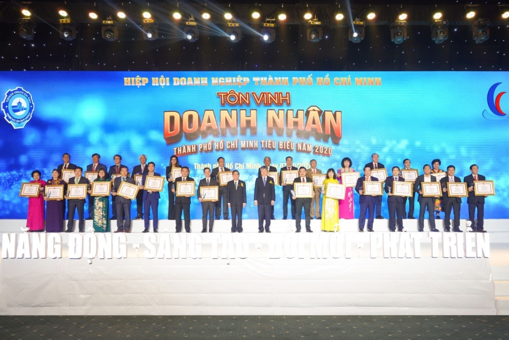 Tập đoàn Hưng Thịnh thắng lớn với loạt giải thưởng doanh nghiệp, doanh nhân tiêu biểu năm 2020
