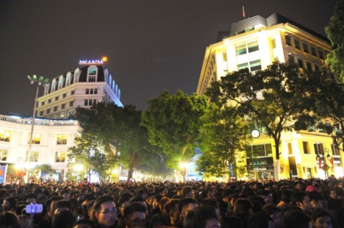Thủ đô Hà Nội sôi động đón chào năm mới 2016