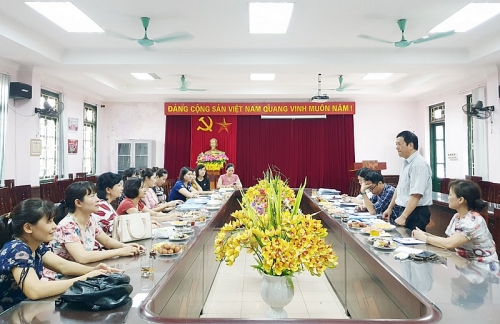 Chấp hành tốt Điều lệ Công đoàn Việt Nam