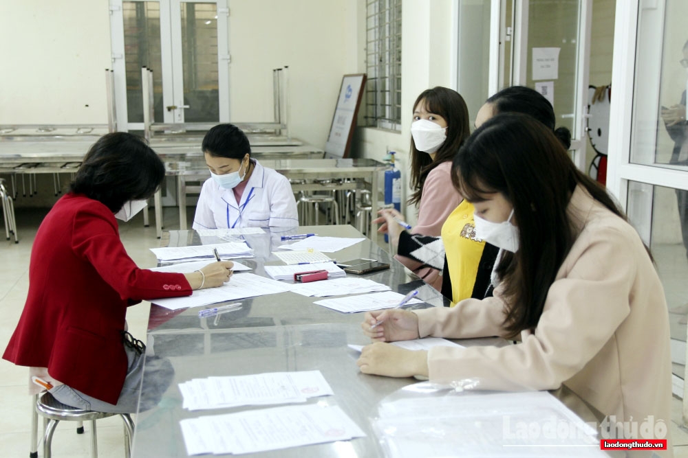 Đồng loạt tiêm vắc xin cho trẻ 5 đến dưới 12 tuổi ở Hà Nội: Tiêm chủng an toàn, phụ huynh tin tưởng