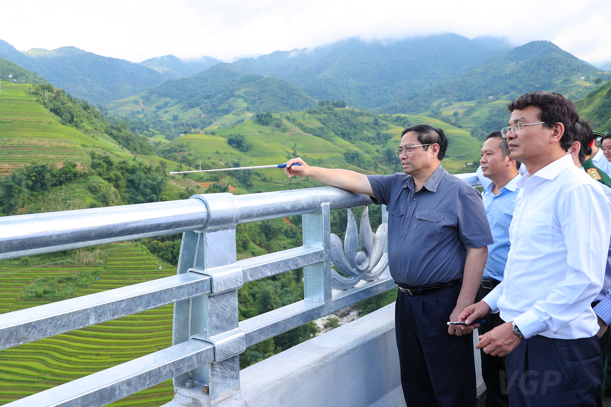Thủ tướng khảo sát dự án sân bay Sa Pa, đường nối cao tốc Nội Bài - Lào Cai tới Sa Pa - Ảnh 5.