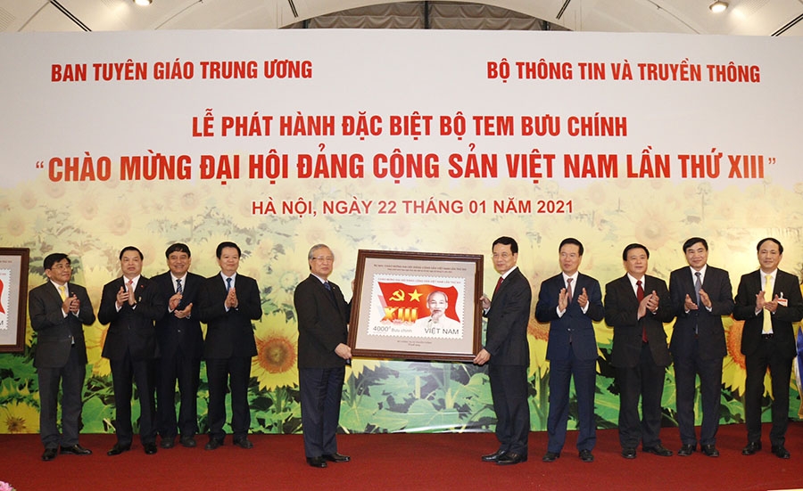 Phát hành bộ tem “Chào mừng Đại hội Đảng Cộng sản Việt Nam lần thứ XIII”
