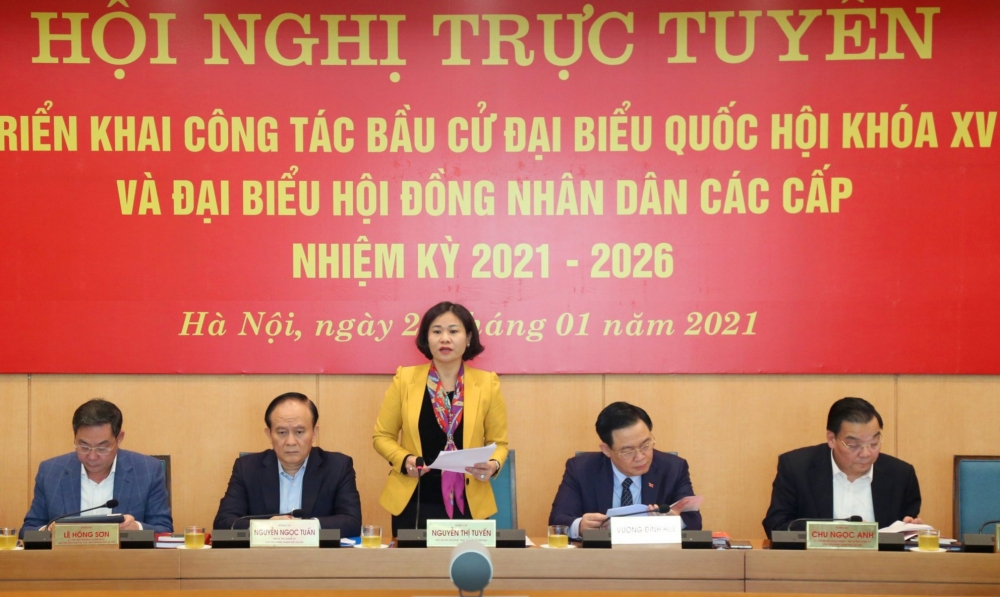 Phó Bí thư Thường trực Thành ủy Hà Nội Nguyễn Thị Tuyến phát biểu tại hội nghị