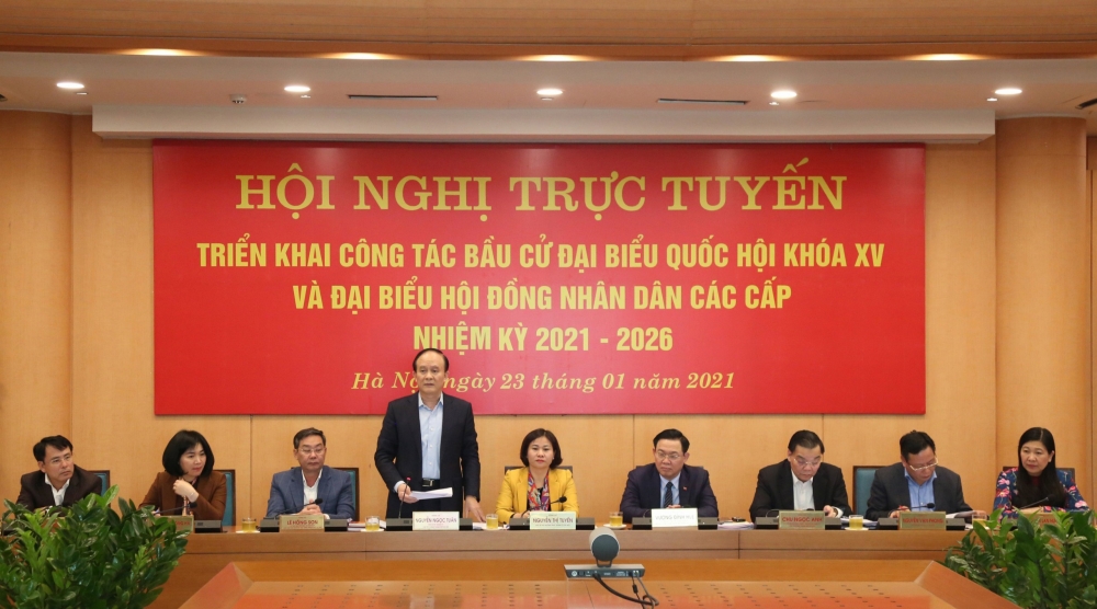 Chủ tịch Hội đồng nhân dân thành phố Hà Nội Nguyễn Ngọc Tuấn kết luận hội nghị