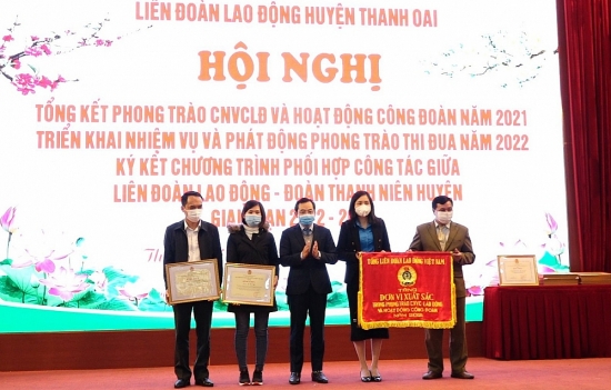 Huyện Thanh Oai: Nhiều tập thể, cá nhân được khen thưởng về thành tích hoạt động Công đoàn