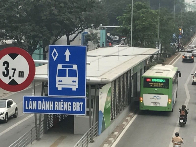 ​Buýt BRT đón gần 230.000 lượt từ khi thu phí