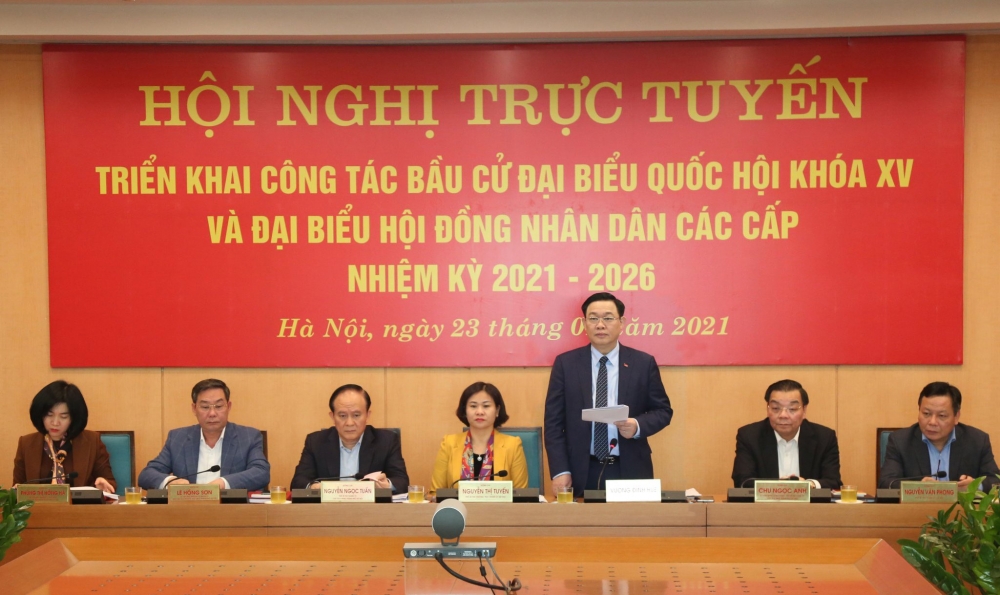 Bí thư Thành ủy Hà Nội Vương Đình Huệ phát biểu chỉ đạo tại hội nghị trực tuyến triển khai công tác bầu cử ngày 23/1