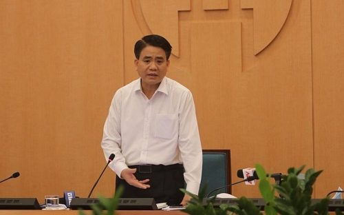 Chủ tịch Nguyễn Đức Chung đề nghị xét nghiệm lại đối với nhân viên y tế Bệnh viện Bạch Mai
