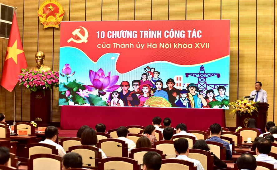 Phó Bí thư Thành ủy Hà Nội Nguyễn Văn Phong quán triệt nội dung các Chương trình công tác của Thành ủy