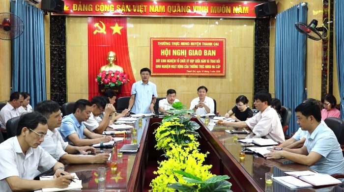 Thường trực Hội đồng nhân dân huyện Thanh Oai thường xuyên tổ chức các cuộc họp giao ban trao đổi kinh nghiệm hoạt động