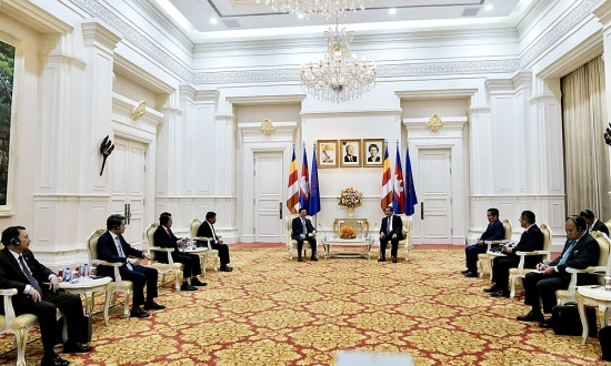 Lãnh đạo cấp cao Vương quốc Campuchia tiếp Đoàn đại biểu thành phố Hà Nội