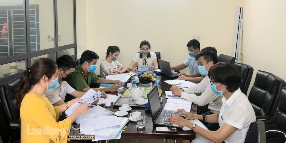 Đoàn liên ngành của huyện Thanh Oai tiến hành kiểm tra việc chấp hành pháp luật lao động tại doanh nghiệp