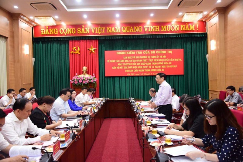 Đoàn kiểm tra của Bộ Chính trị làm việc với Hà Nội về công tác cán bộ