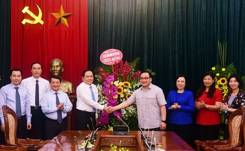 Chủ tịch Ủy ban Trung ương Mặt trận Tổ quốc Việt Nam chúc mừng Ngày giải phóng Thủ đô