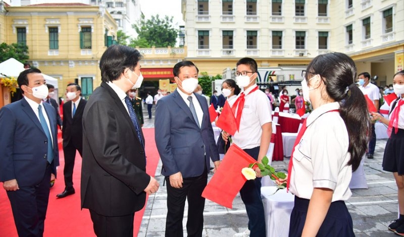 Bí thư Thành ủy Hà Nội: Đưa học sinh trở lại trường sớm nhất, an toàn nhất