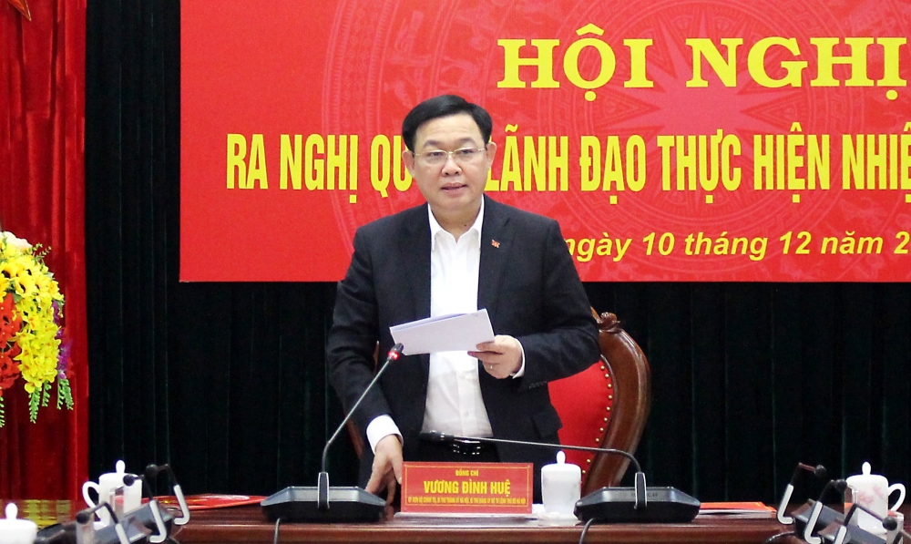 Bí thư Thành ủy Hà Nội Vương Đình Huệ phát biểu kết luận hội nghị