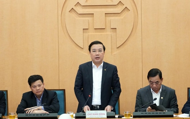 Phó Chủ tịch Ủy ban nhân dân thành phố Hà Nội Chử Xuân Dũng phát biểu chỉ đạo tại cuộc họp