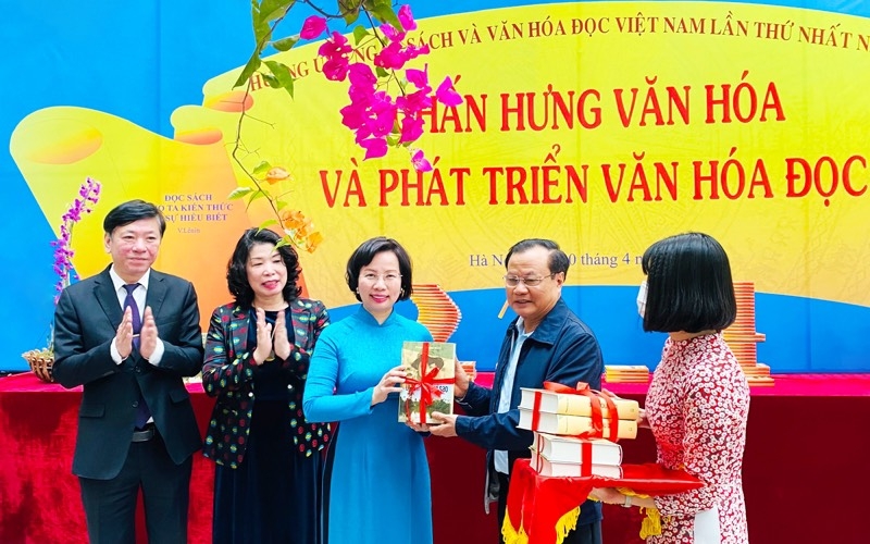 Ngày sách và văn hóa đọc năm 2022 với nhiều hoạt động sôi nổi tại Thư viện Hà Nội