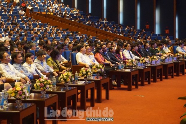 Hà Nội phát động phong trào thi đua thực hiện văn hóa công sở