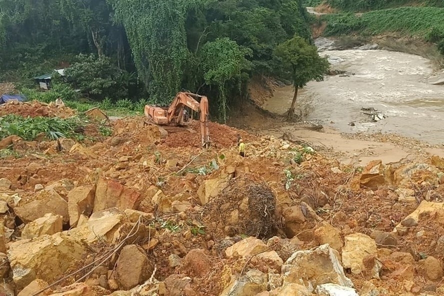 Thiệt hại mưa lũ tại miền Trung: 124 người chết và mất tích