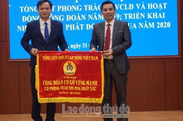 Chăm lo toàn diện cho người lao động