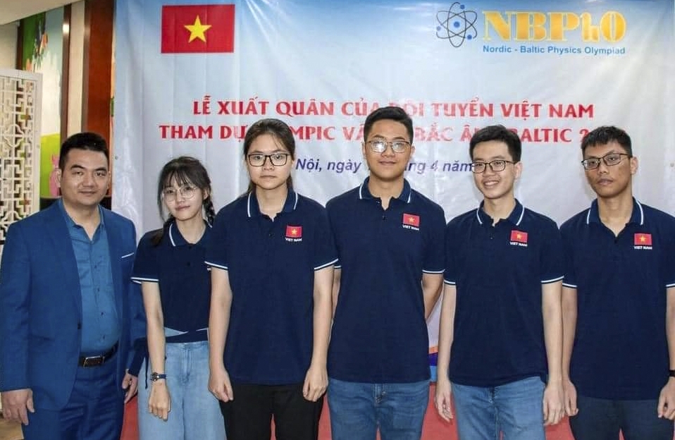 Học sinh Hà Nội giành Huy chương tại kỳ thi Olympic Vật lý Bắc Âu - Baltic