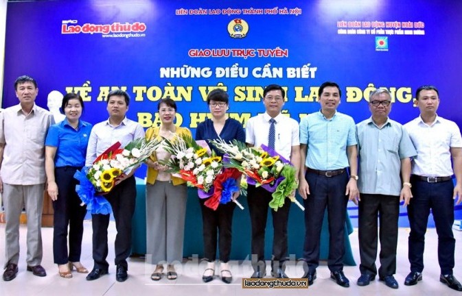 Toàn cảnh giao lưu trực tuyến: "Những điều cần biết về an toàn vệ sinh lao động và bảo hiểm xã hội"