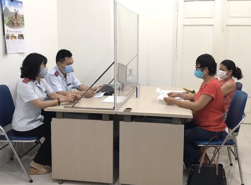Hà Nội xử phạt 6 chủ tài khoản facebook đăng tải thông tin sai sự thật về dịch bệnh Covid-19
