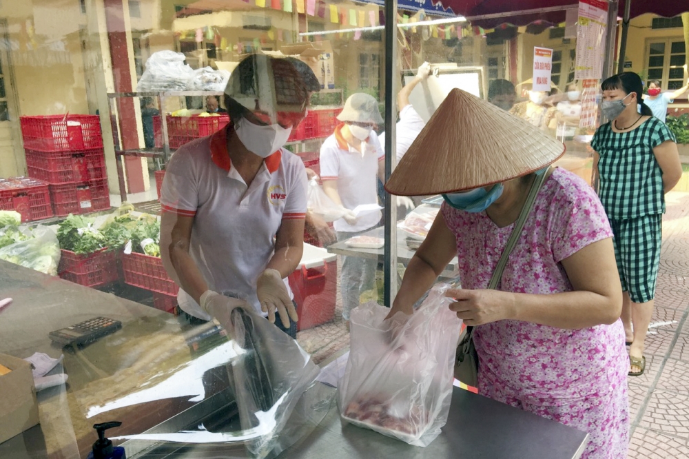 Quận Ba Đình: Mở rộng các điểm bán hàng lưu động phục vụ người dân