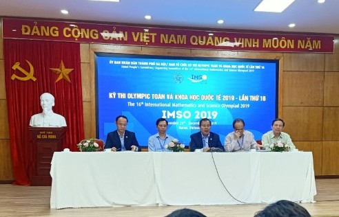 Hơn 700 thí sinh tham dự Kỳ thi Olympic Toán và Khoa học quốc tế 2019