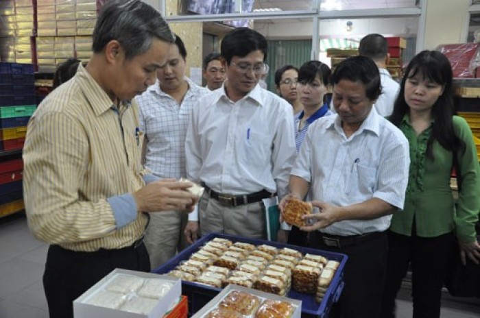 Cơ sở sản xuất bánh Trung thu Bảo Phương bị tạm ngừng hoạt động
