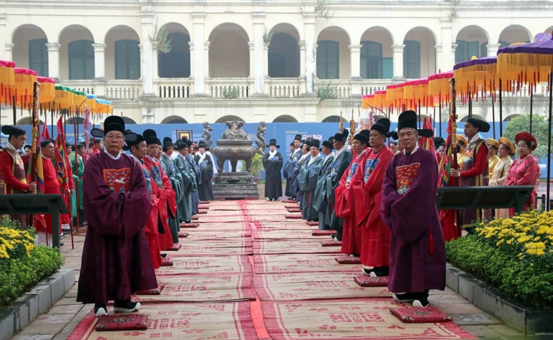 Tái hiện nghi lễ tiến lịch thời Lê tại Hoàng thành Thăng Long