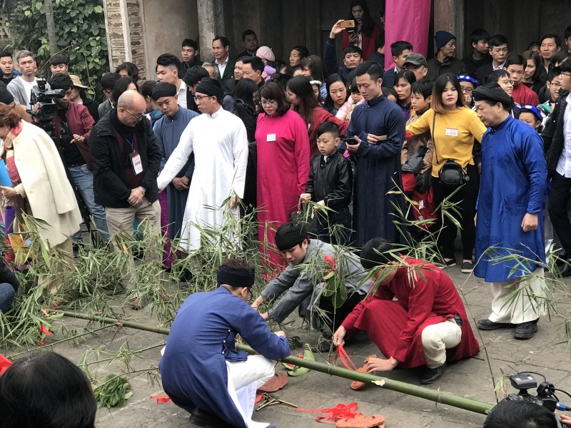 tai hien phong tuc dung neu ngay tet thu hut gioi tre thu do