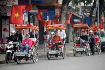 Khách du lịch từ Anh đến Hà Nội đón Tết tăng mạnh