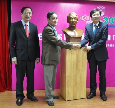 Gần 1.400 tư liệu, hiện vật được hiến tặng cho Bảo tàng Báo chí Việt Nam