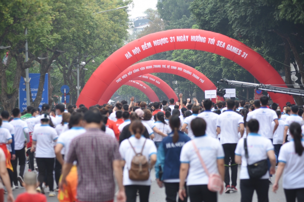 Hơn 3.000 người dân Thủ đô tham gia chạy hưởng ứng Lễ đếm ngược 31 ngày hướng tới SEA Games 31