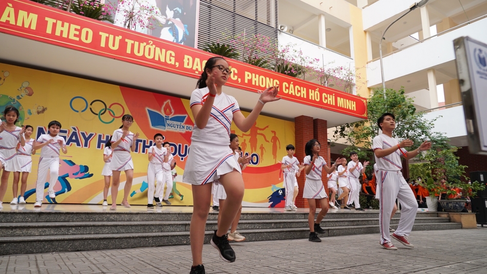 Sôi nổi Ngày hội Thể dục thể thao Trường THCS Nguyễn Du, quận Nam Từ Liêm