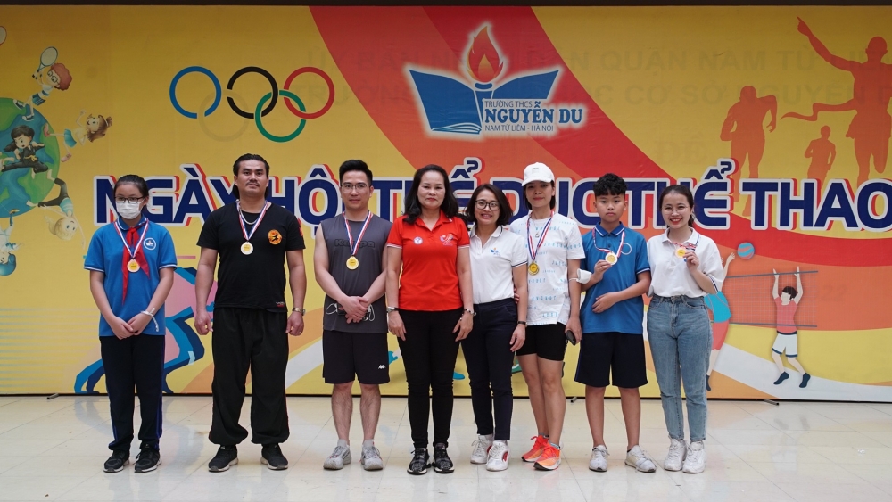 Sôi nổi Ngày hội Thể dục Thể thao trường THCS Nguyễn Du, quận Nam Từ Liêm