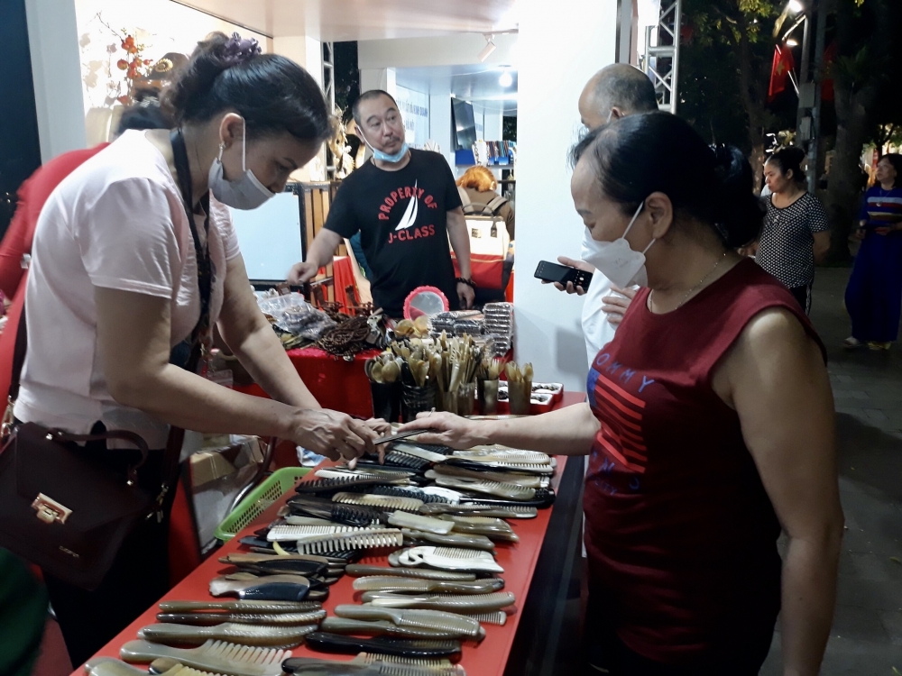 Du lịch làng nghề - ẩm thực Hà Nội hấp dẫn du khách và người dân Thủ đô